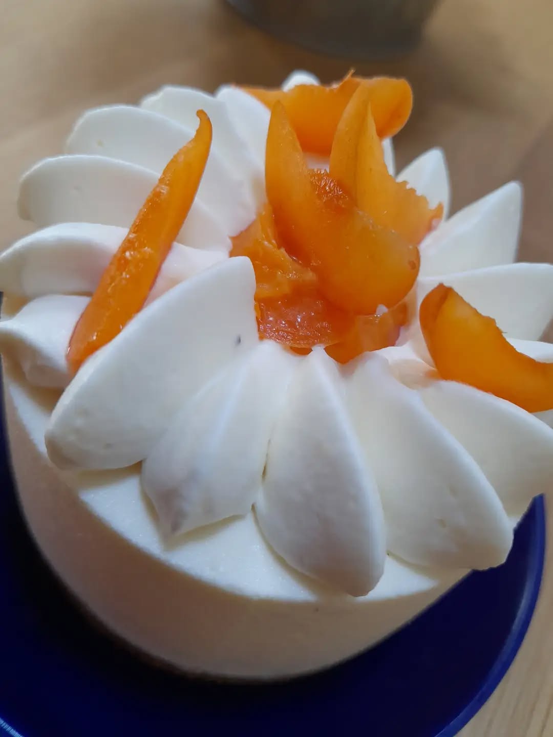Individuel miel abricot, pâtisserie de Le Temps d'un Dessert